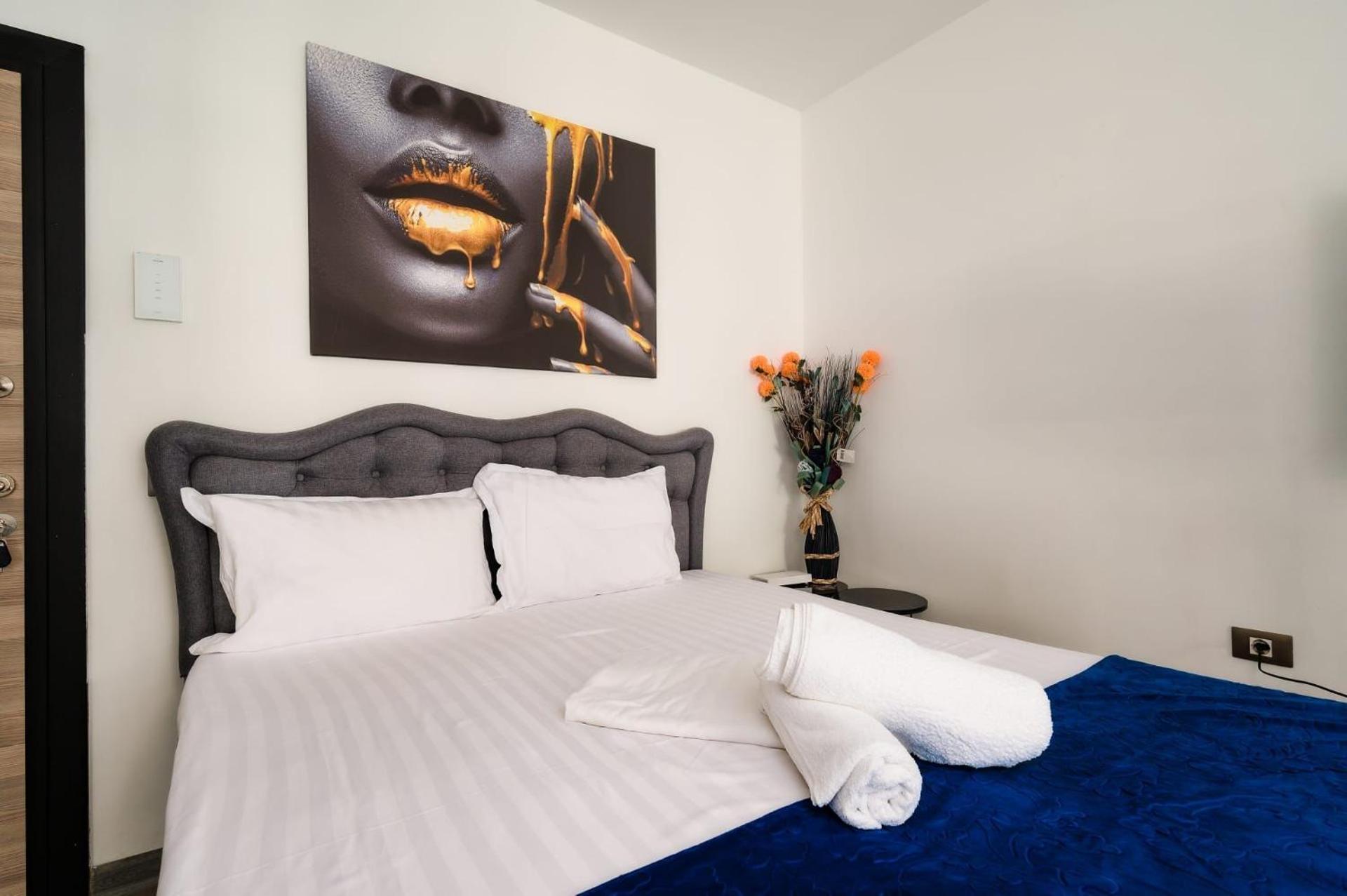 Luxury Suite Alezzi Beach Apartment Piscina Incalzita Sauna Jacuzzi Parking Нэводари Экстерьер фото