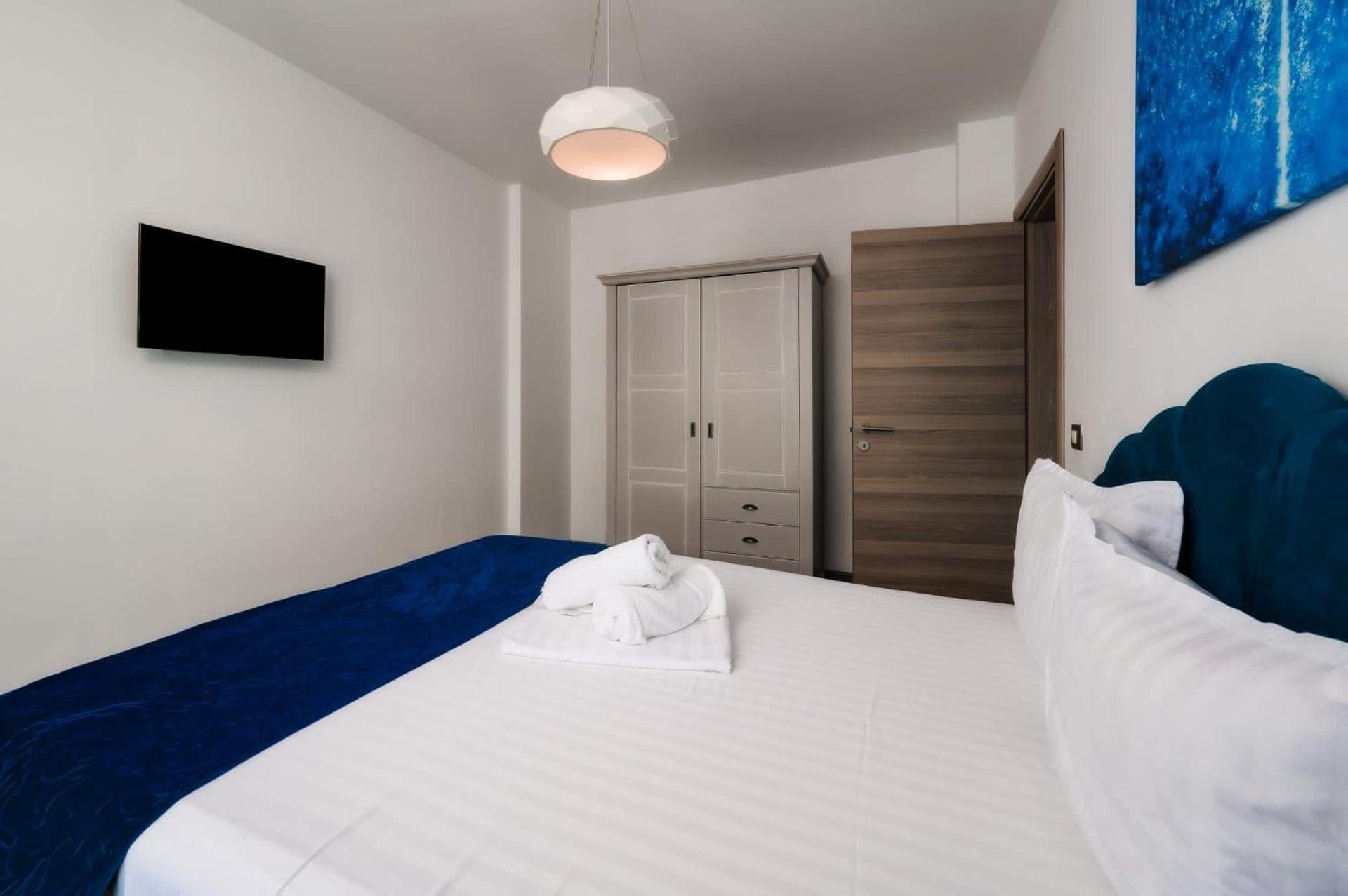 Luxury Suite Alezzi Beach Apartment Piscina Incalzita Sauna Jacuzzi Parking Нэводари Экстерьер фото