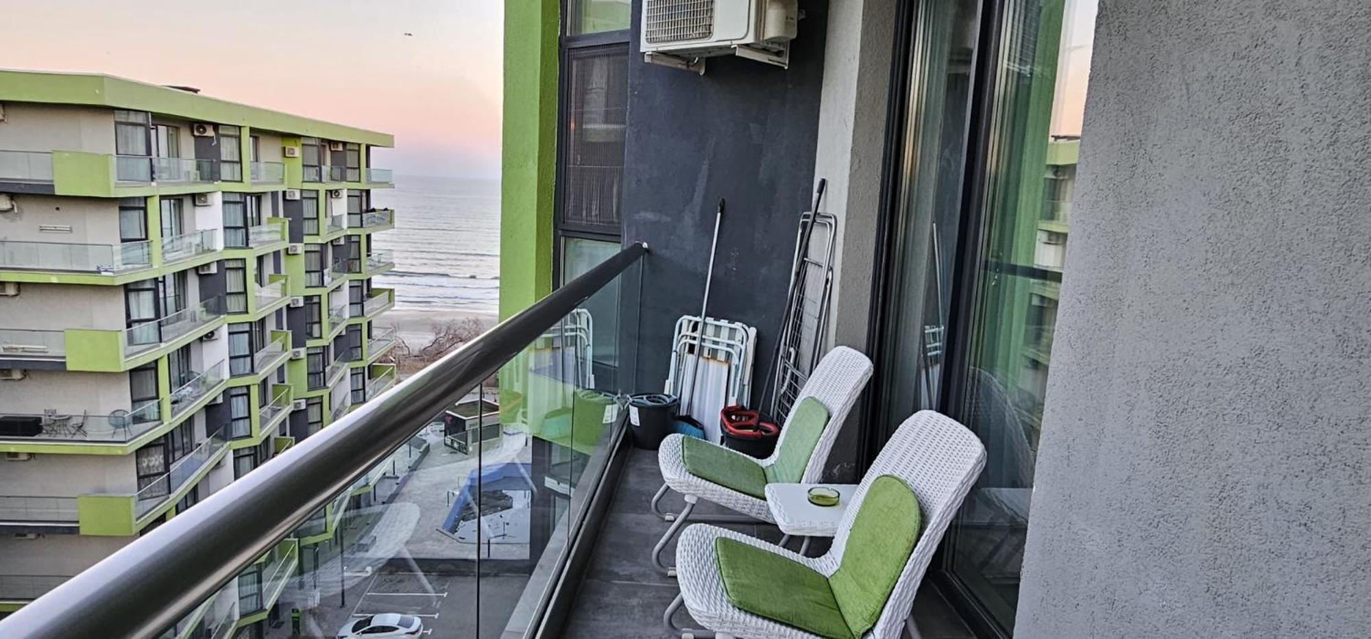 Luxury Suite Alezzi Beach Apartment Piscina Incalzita Sauna Jacuzzi Parking Нэводари Экстерьер фото